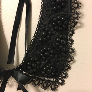 Precious Peter Pan Collar Necklace